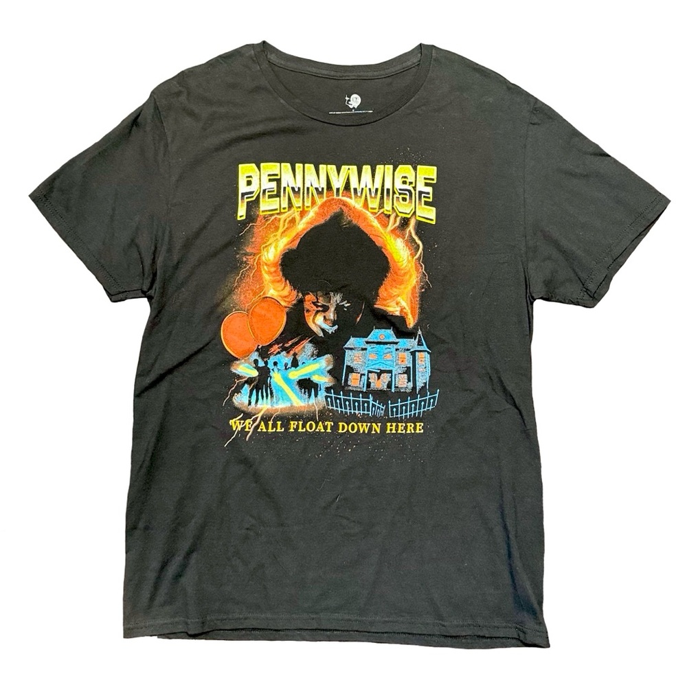 Vintage “IT” Black Short Sleeve Tee Graphic Design